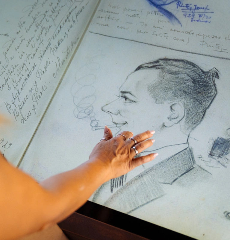 Ristorante Paoli - Firenze (FI). Le dediche illustri diventano un archivio digitale di incontri e memorie