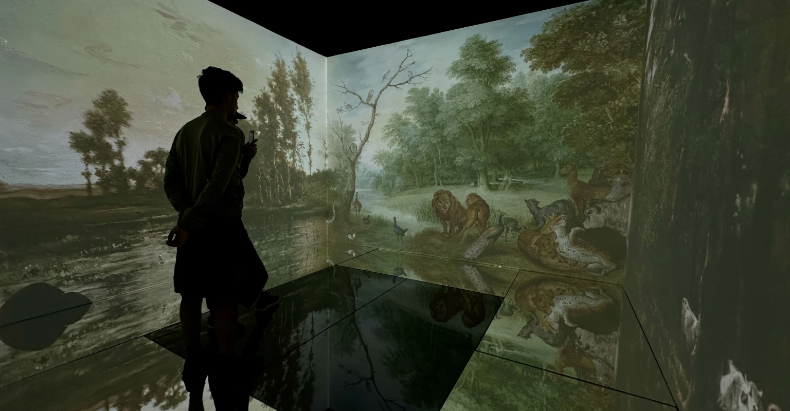 Galleria Nazionale dell’Umbria - Perugia (PG). Il box immersivo permanente con proiezioni dinamiche distribuite sulle quattro pareti.
